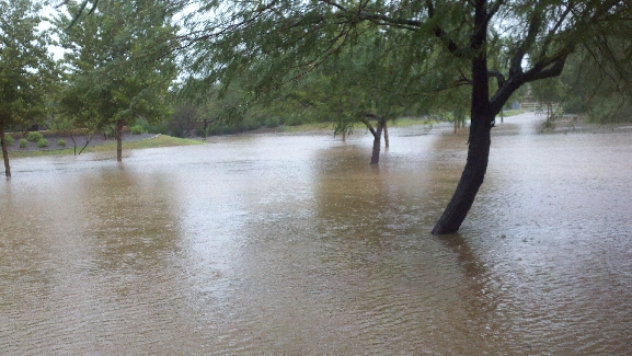 AZflashfloods130909 017