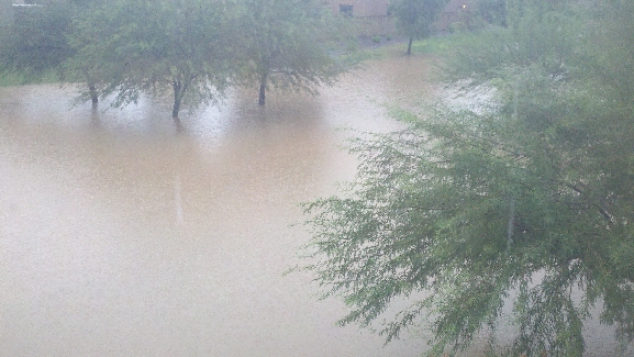 AZflashfloods130909 055